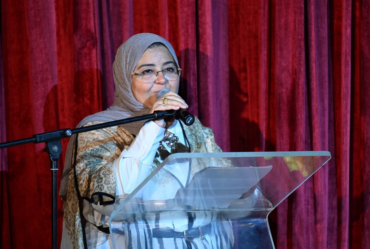 الدكتورة دينا هويدي&nbsp;