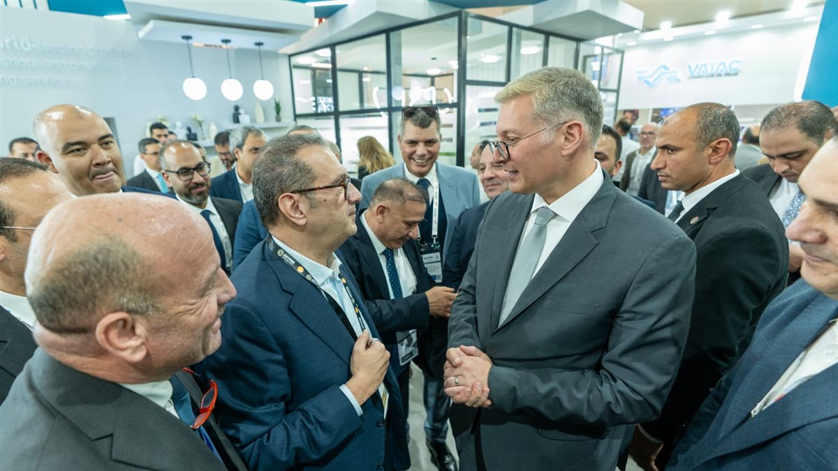 وزير البترول يتفقد أجنحة الشركات المشاركة في مؤتمر ومعرض مصر الدولي للطاقة “إيجبس 2026