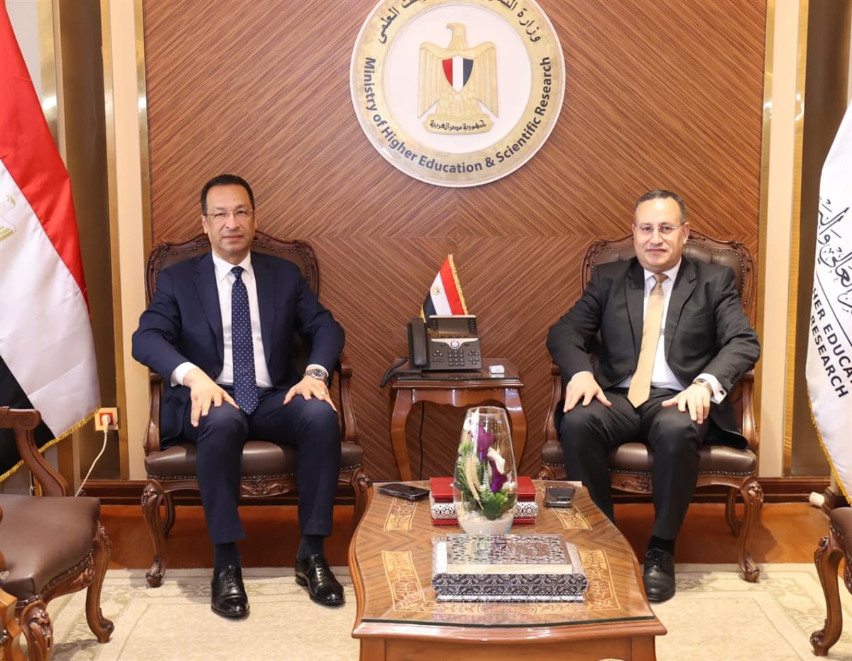 لقاء وزيري التعليم العالي والاتصالات&nbsp;