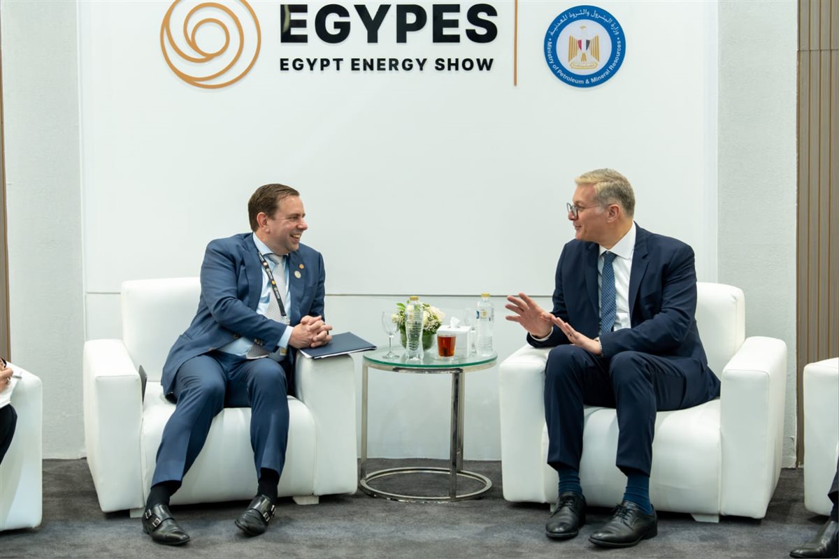 برنامج طموح لتسريع استكشاف وإنتاج الغاز المصري خلال لقاء وزير البترول مع رئيس أنشطة الغاز بشركة شل العالمية