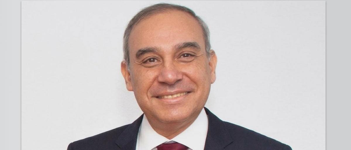 السفير علاء الدين زكريا يوسف