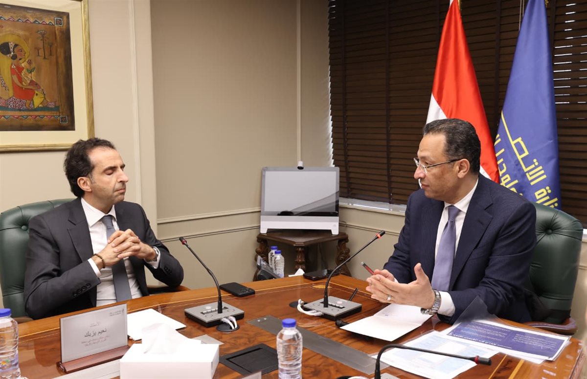 مباحثات وزير الاتصالات مع مايكروسوفت