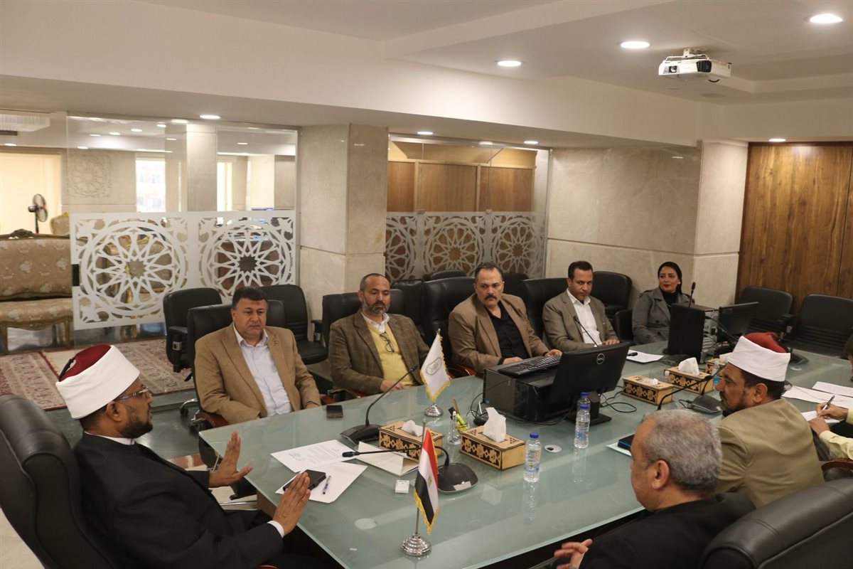 أمين البحوث الإسلامية يجتمع بمديري العموم ويناقش خطط العمل عن بعد