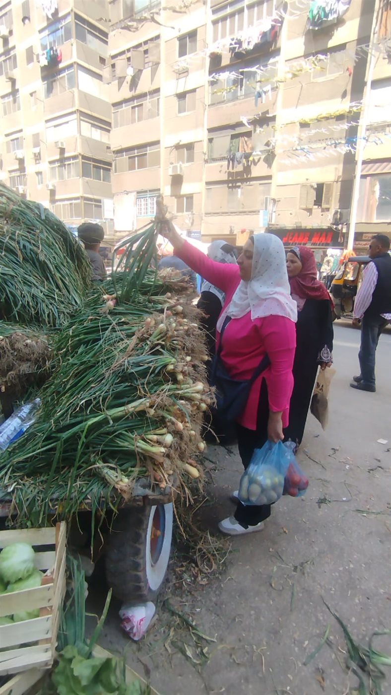 احتفالات المصريين بشم النسيم في الميادين العامة