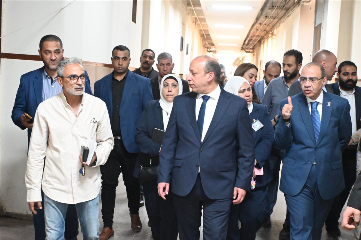 جولة عميد قصر العيني