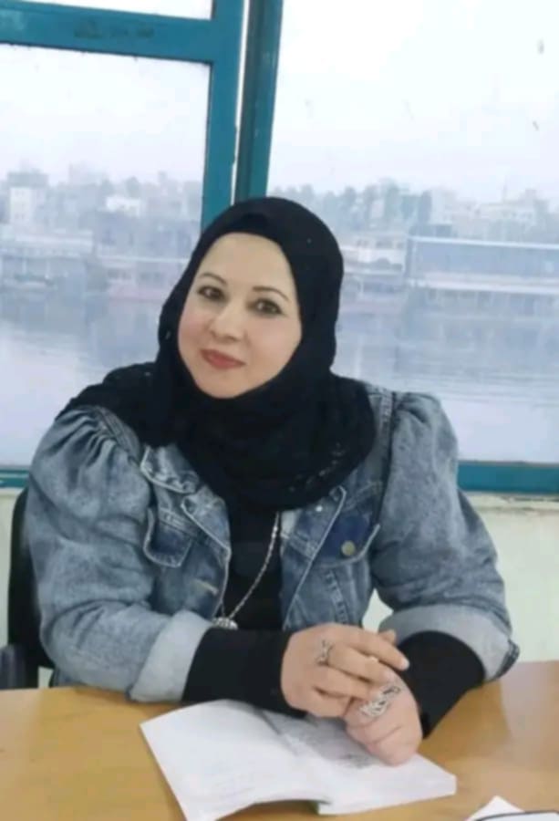 الشاعرة هناء الوصيف