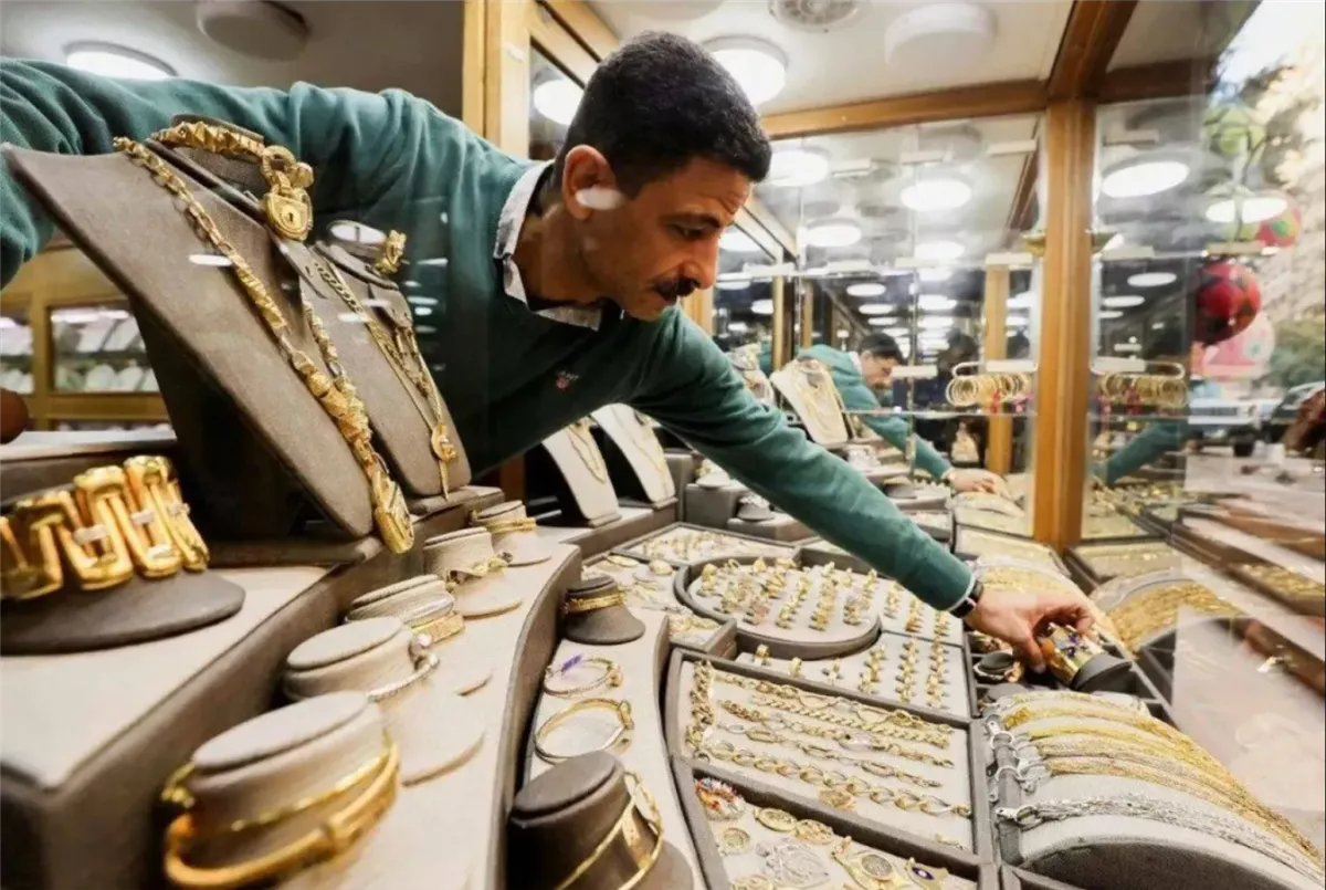 <strong>حجم مبيعات المصريين من الذهب</strong>