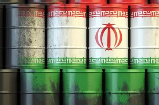 الولايات المتحدة تستولي على نحو 380 مليون دولار من نفط إيران