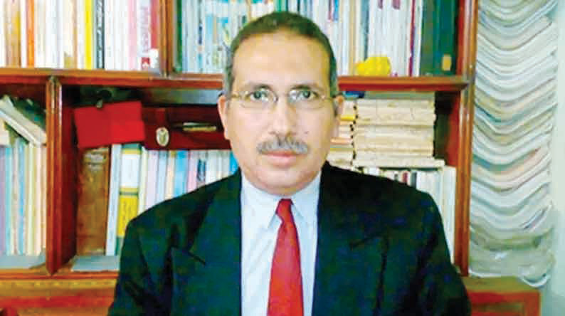 الدكتور عادل عامر