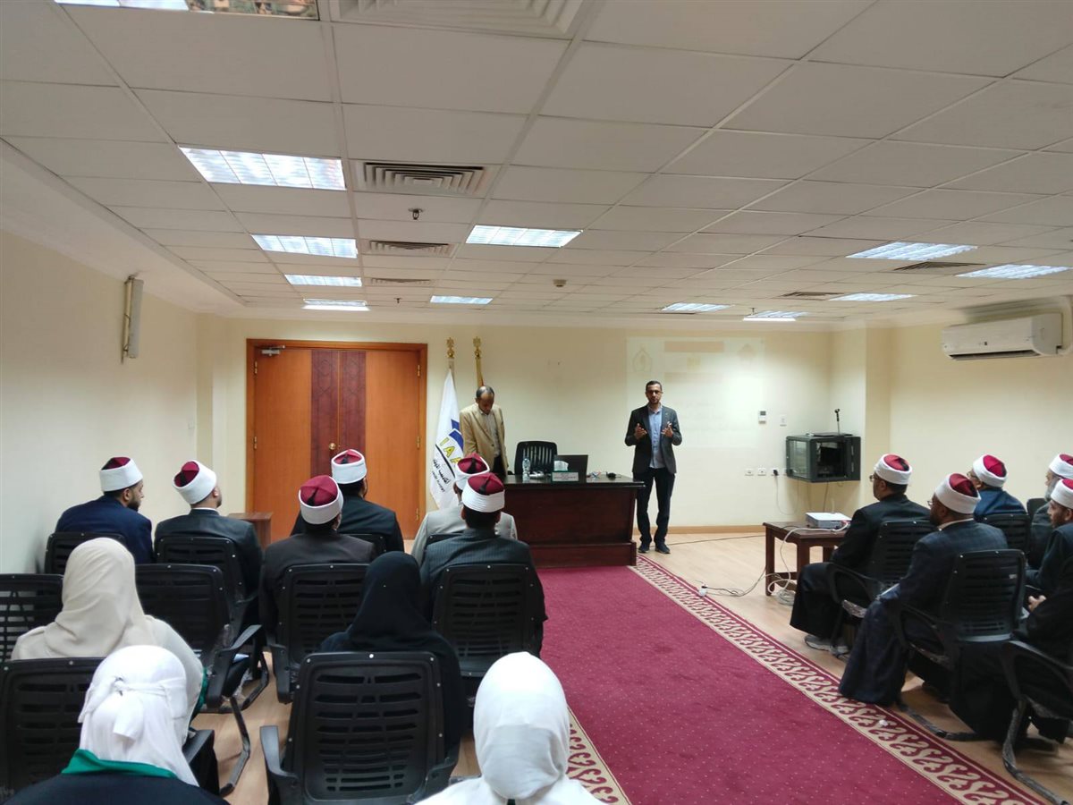 ختام فعاليات دورة “فقه الحج” للأئمة والواعظات استعدادًا لموسم الحج