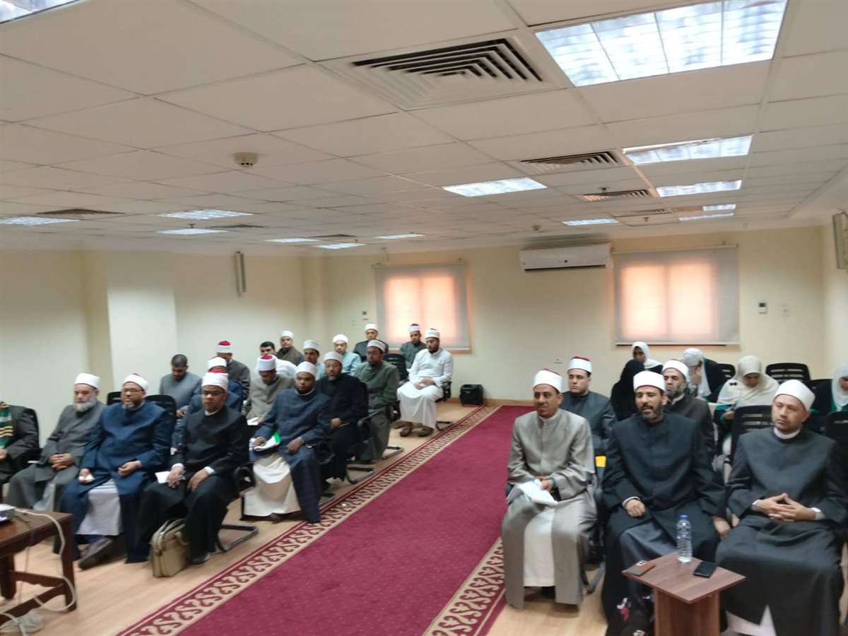 ختام فعاليات دورة “فقه الحج” للأئمة والواعظات استعدادًا لموسم الحج