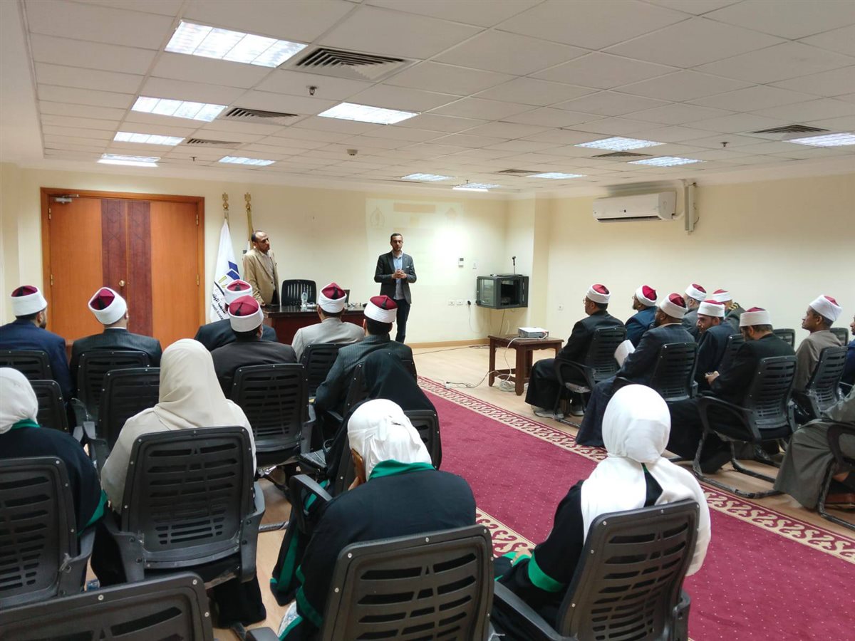 ختام فعاليات دورة “فقه الحج” للأئمة والواعظات استعدادًا لموسم الحج