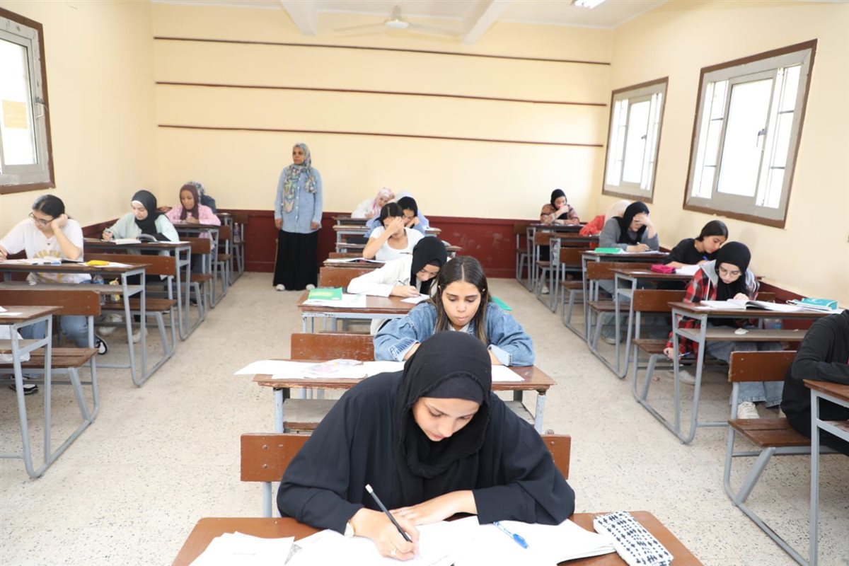امتحانات المدارس