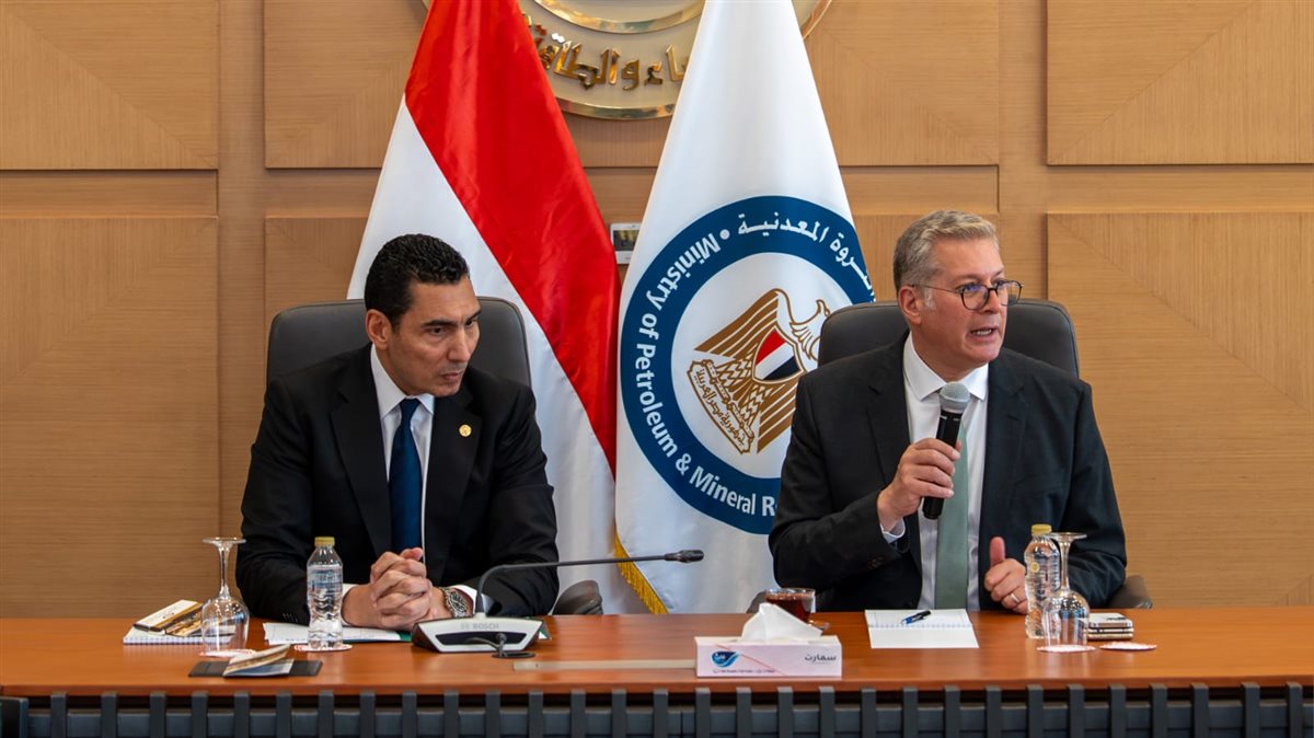 وزيرا البترول والشباب والرياضة يعقدان مائدة مستديرة لتمكين الكوادر الشابة بقطاع الطاقة