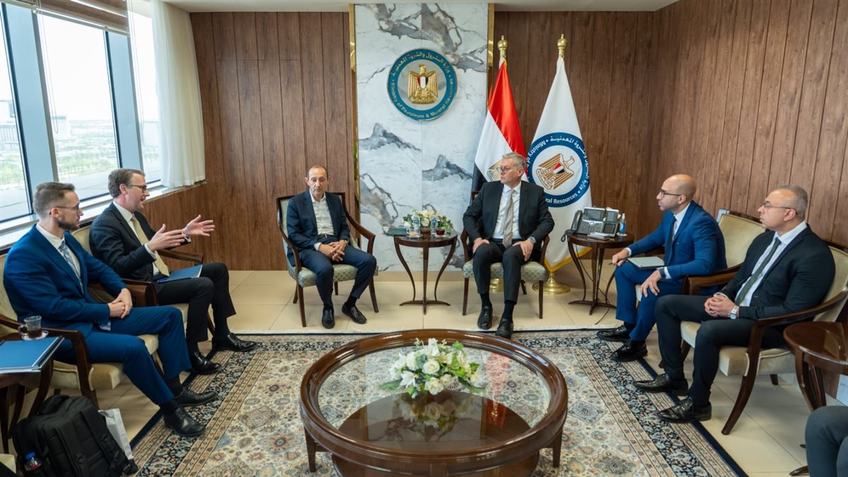 وزير البترول يبحث مع ماكنزي آند كومباني للاستشارات فرص التعاون في مشروعات القطاع