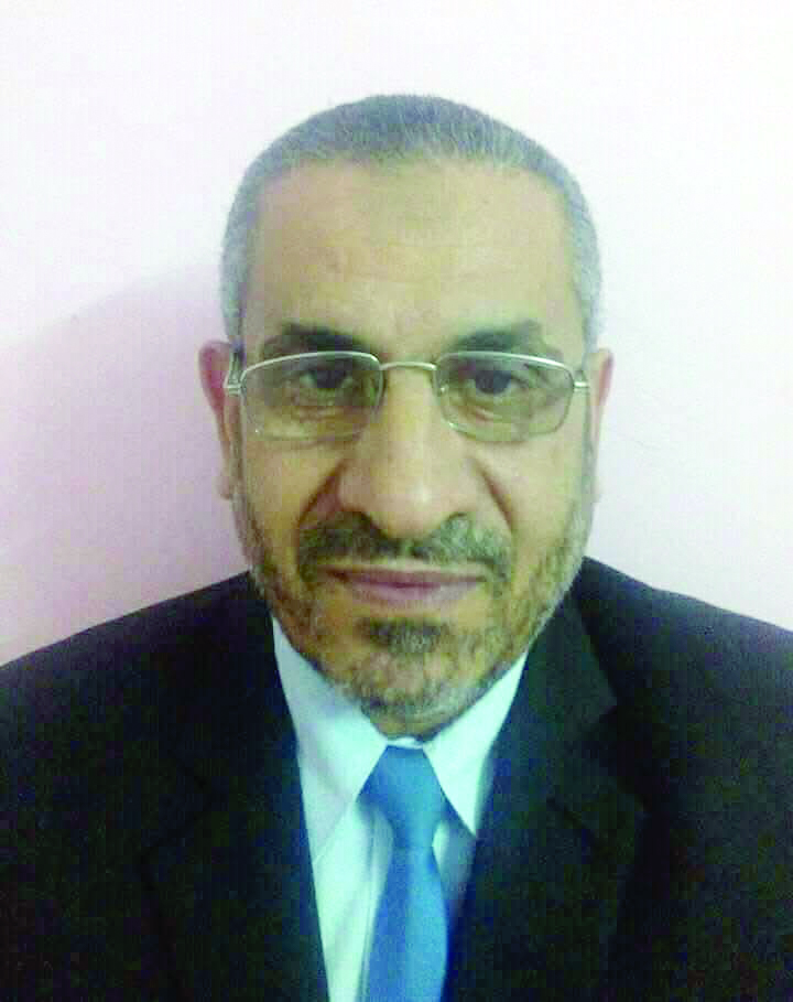 الدكتور أحمد الطباخ، الباحث الدينى