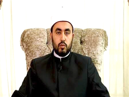 الشيخ عبدالقادر الطويل عضو مركز الأزهر العالمى للفتوى الإلكترونية
