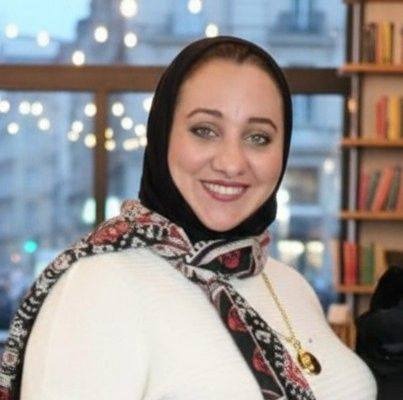 الفنانة منيرة مصطفى
