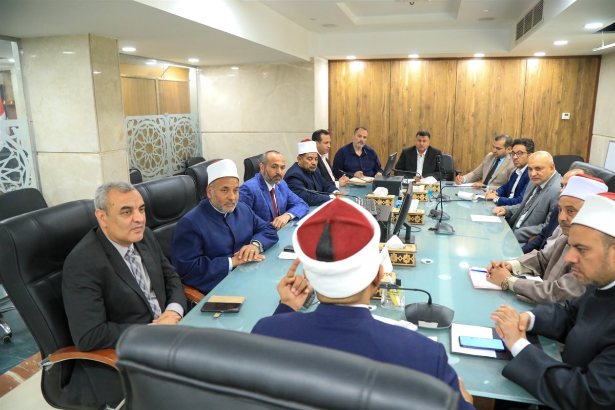 أمين البحوث الإسلامية يشدد على أهميَّة تعزيز التنسيق بين الإدارات داخل المجمع