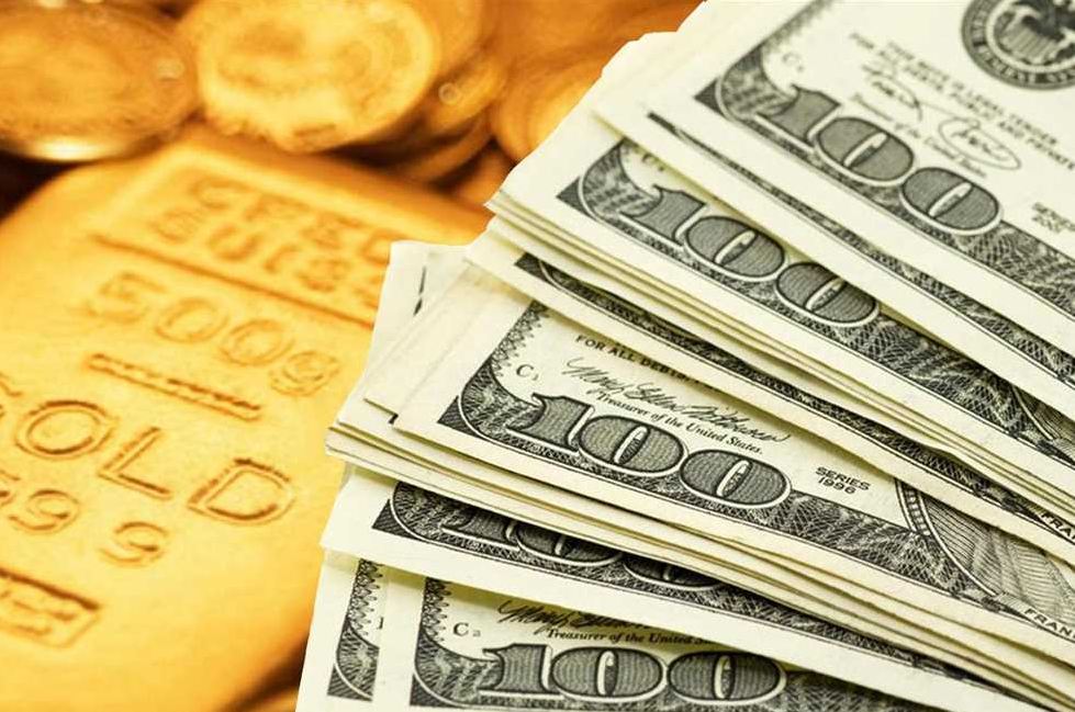 تاريخ جديد في الاحتياطيات العالمية.. الذهب يحل محل السندات الأمريكية