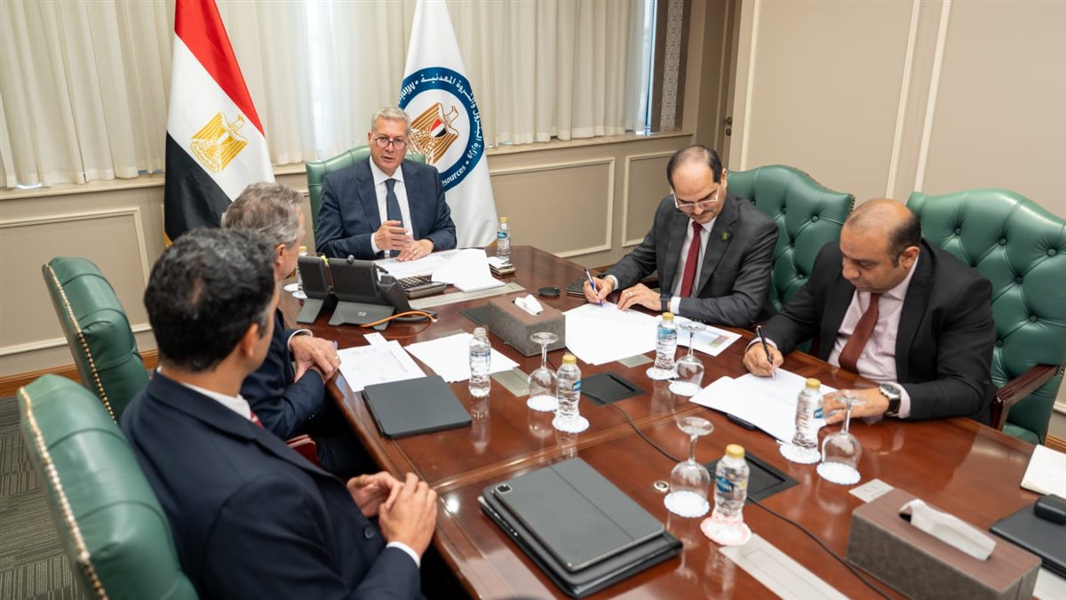 وزير البترول يتابع تسريع استكمال اتفاقيات ربط حقل أفروديت القبرصي بمصر