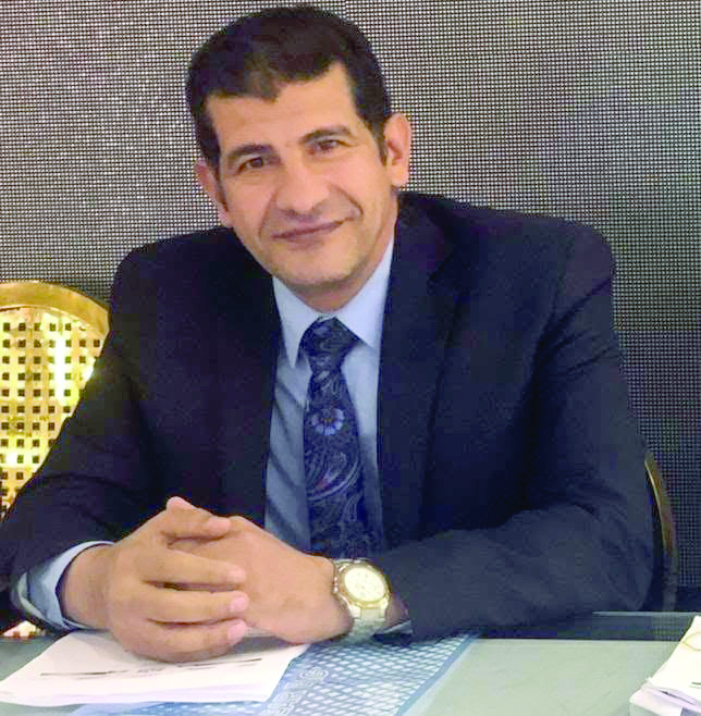 حسين عبدالباقى، خبير مالى وضريبى ومحاضر دولى