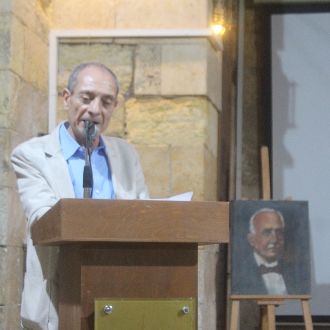 د.حسين حمودة