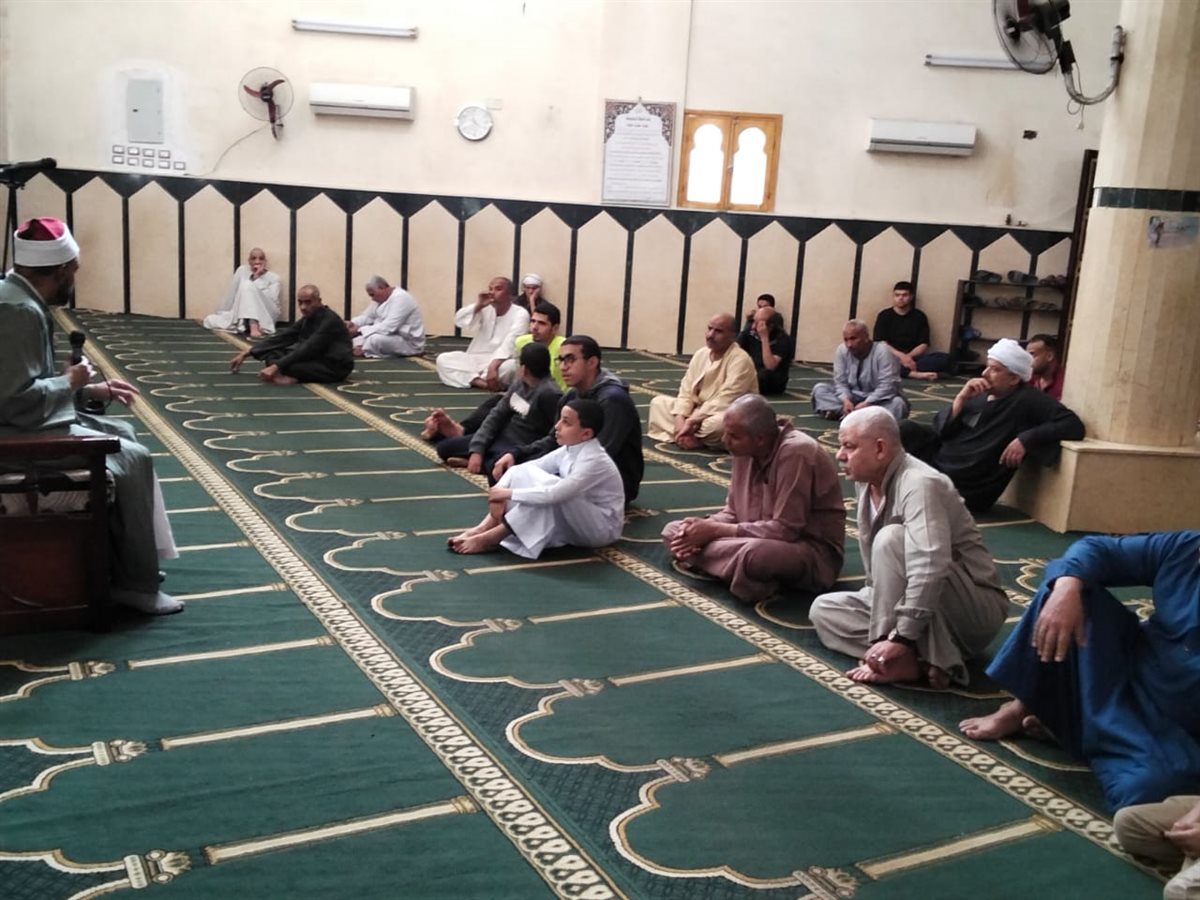 الأوقاف تواصل فعاليات برنامج المساجد المحورية وتناقش مكانة مصر في ميزان الوحي والتاريخ