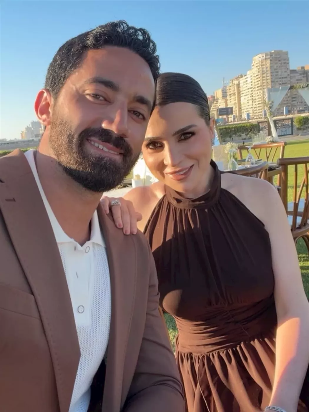 إطلالة مي عز الدين وزوجها