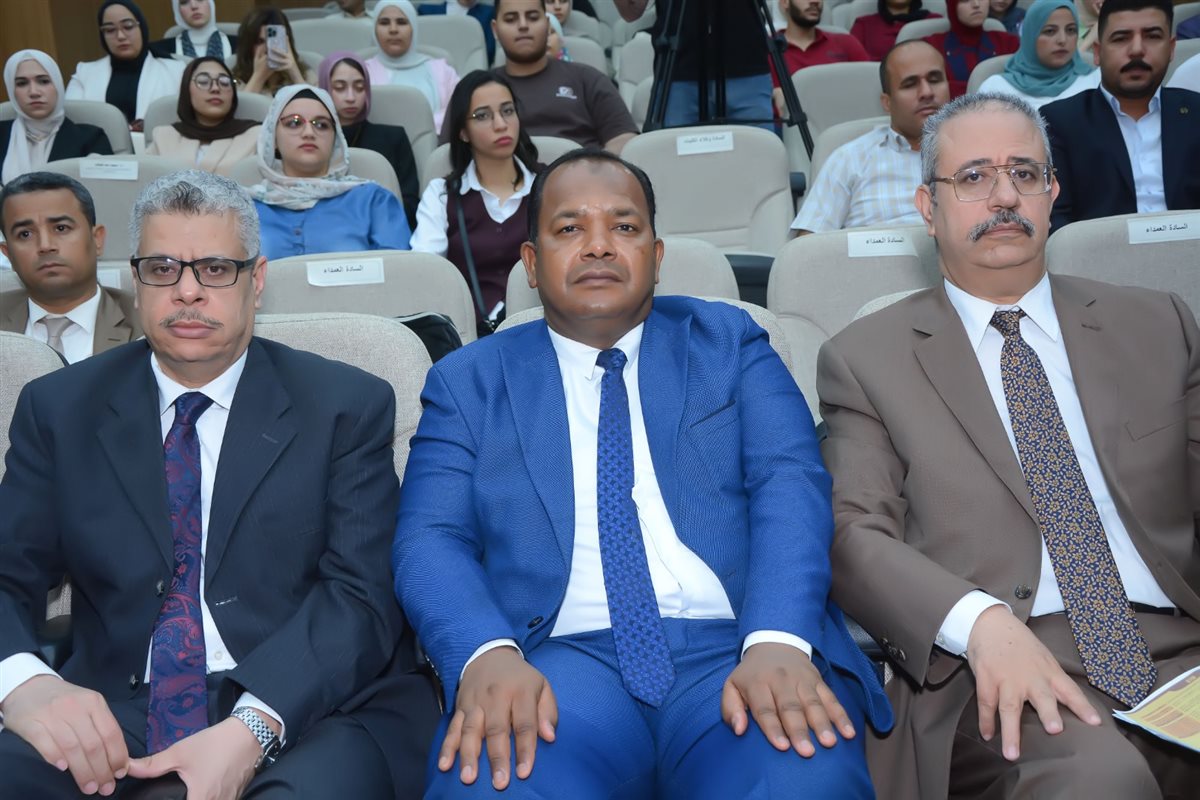 جانب من الحضور