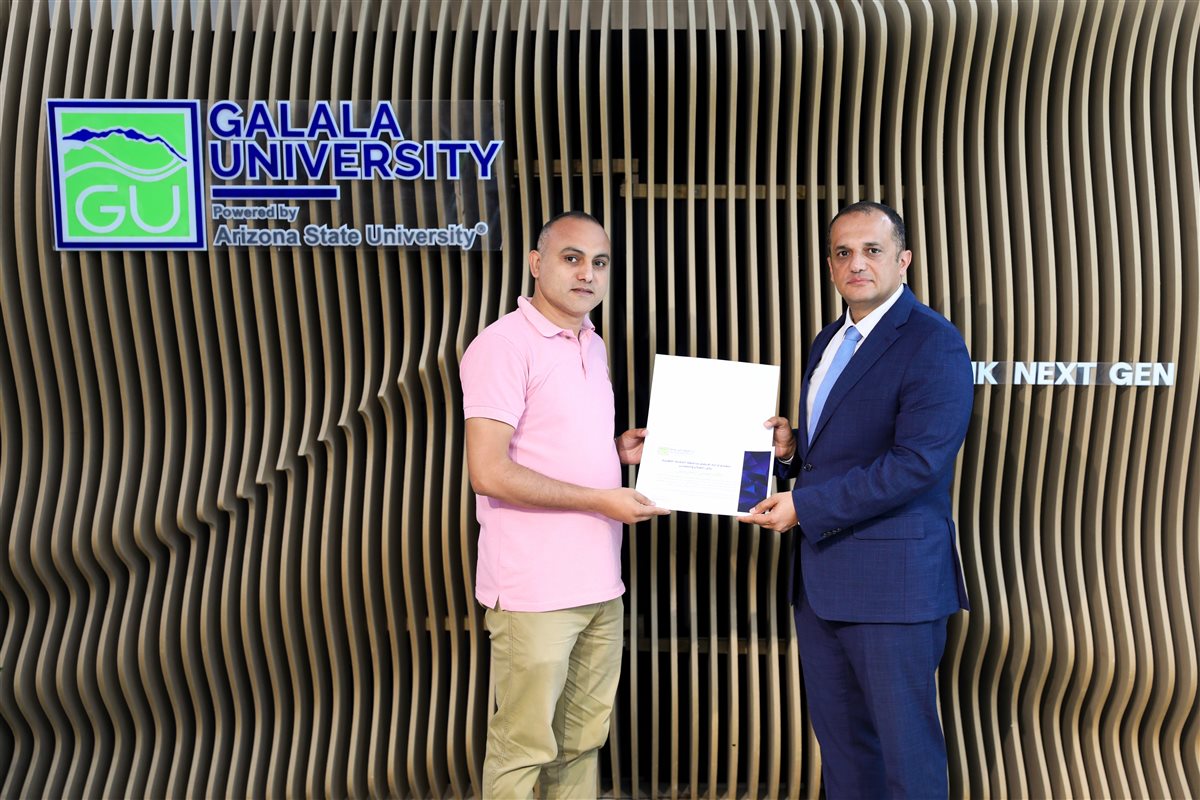 رئيس جامعة الجلالة يكرّم الكاتب صلاح شرابي