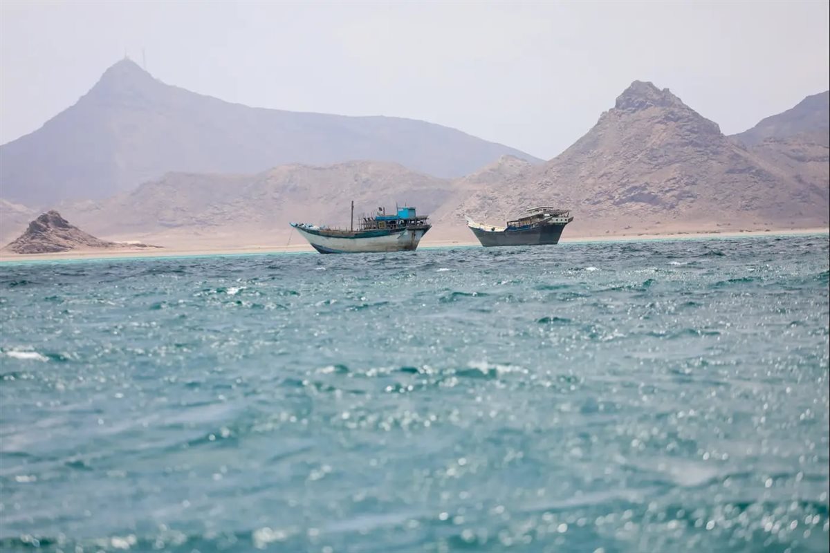 <strong>باب المندب في مرمى الصراعات الدولية</strong>