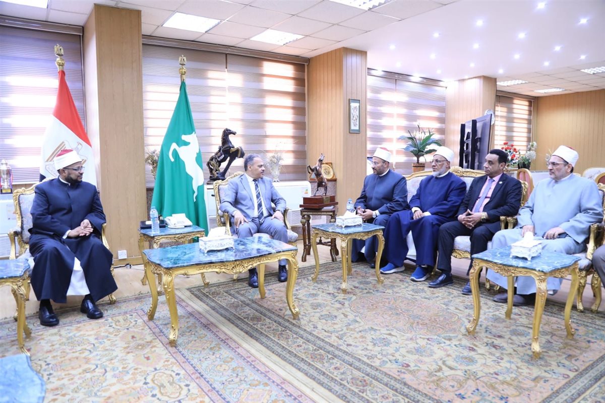 أمين البحوث الإسلامية يلتقي محافظ الشرقية لبحث التعاون في نشر الوعي الديني