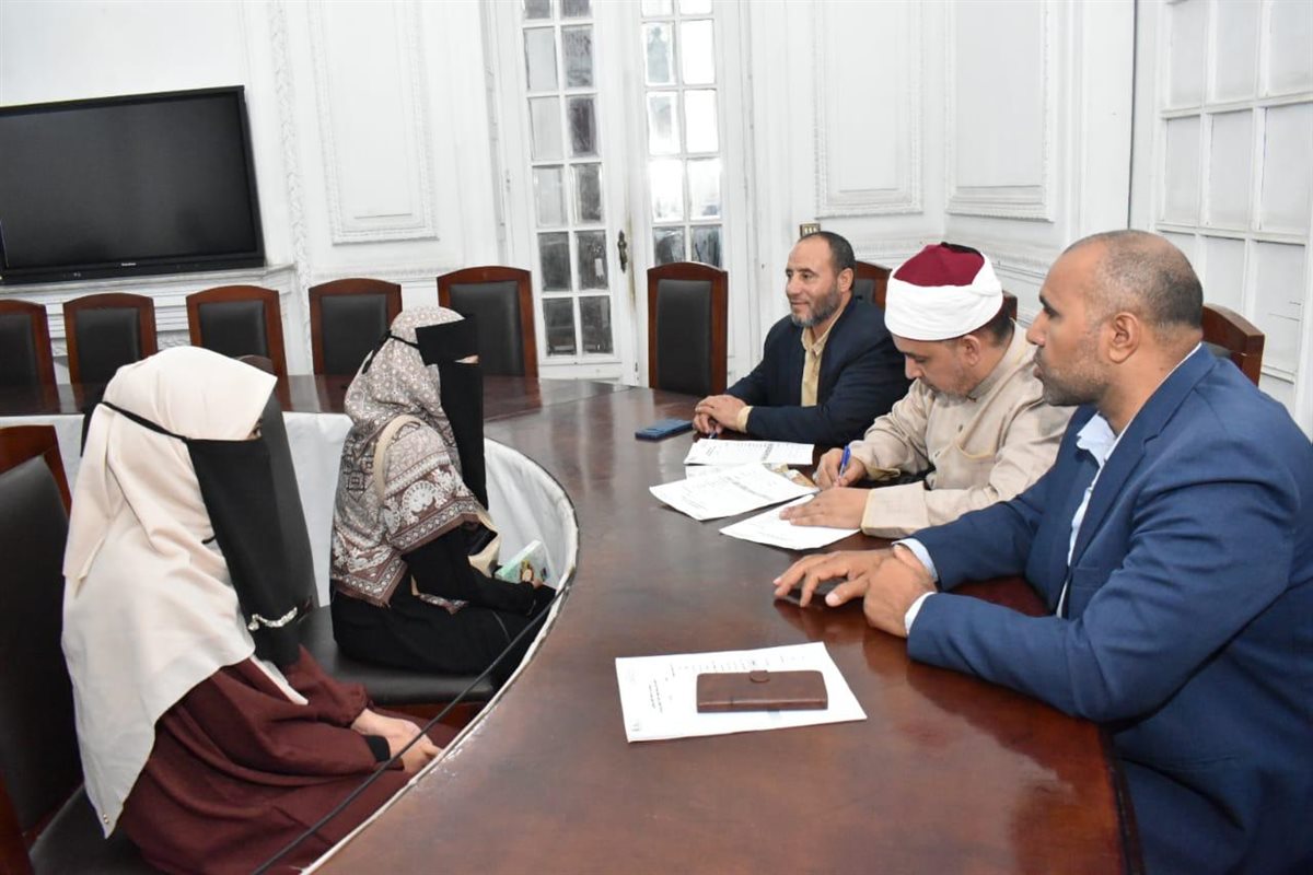 الأعلى للشئون الإسلامية يواصل مقابلات الطلاب الوافدين للمنحة الدراسية 2027/2026م