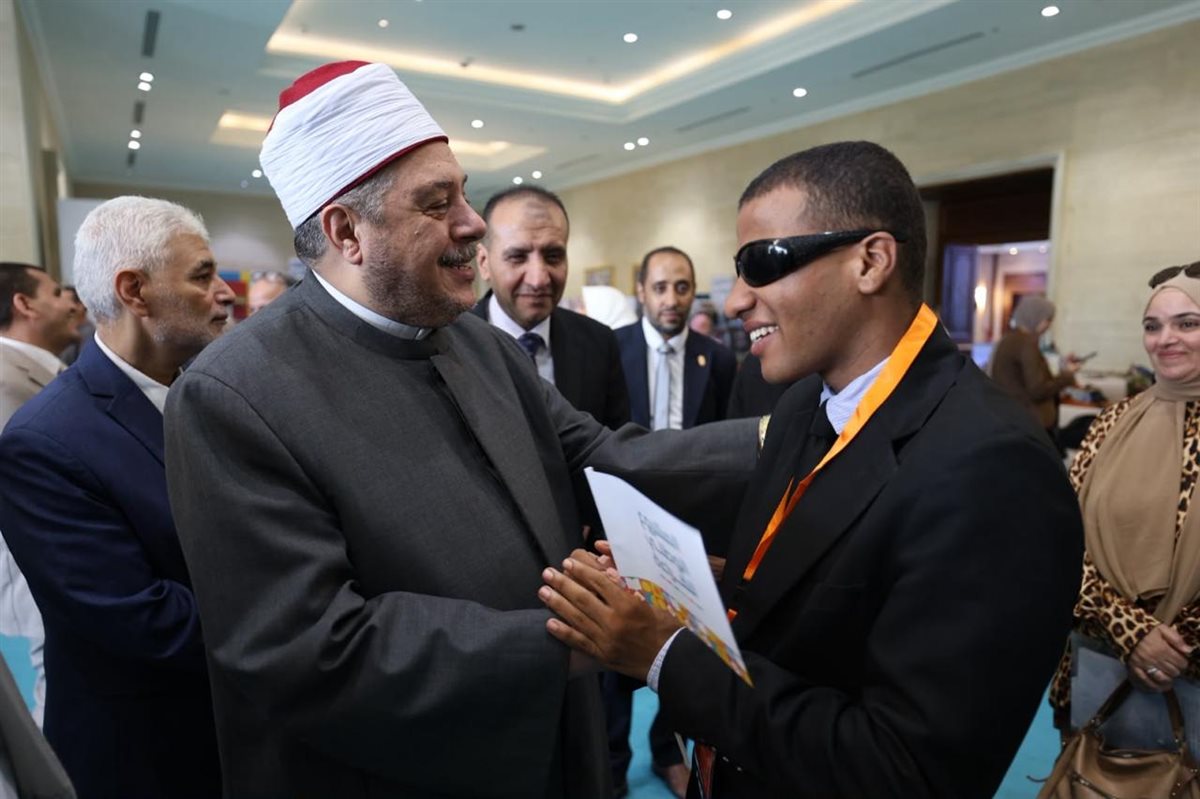 الشيخ أيمن عبدالغني يشهد ختام التصفيات النهائية للموسم الخامس من المشروع الوطني للقراءة