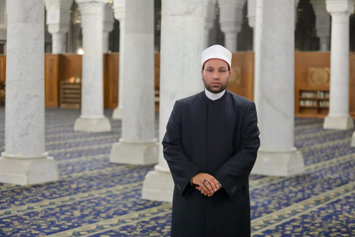 الدكتور أحمد سلامة النجار، إمام وخطيب مسجد السيدة زينب