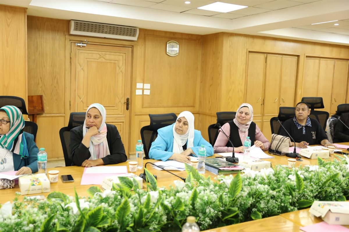 لجنة خدمة المجتمع وتنمية البيئة تناقش خطة العام الدراسي الجديد بجامعة الأزهر
