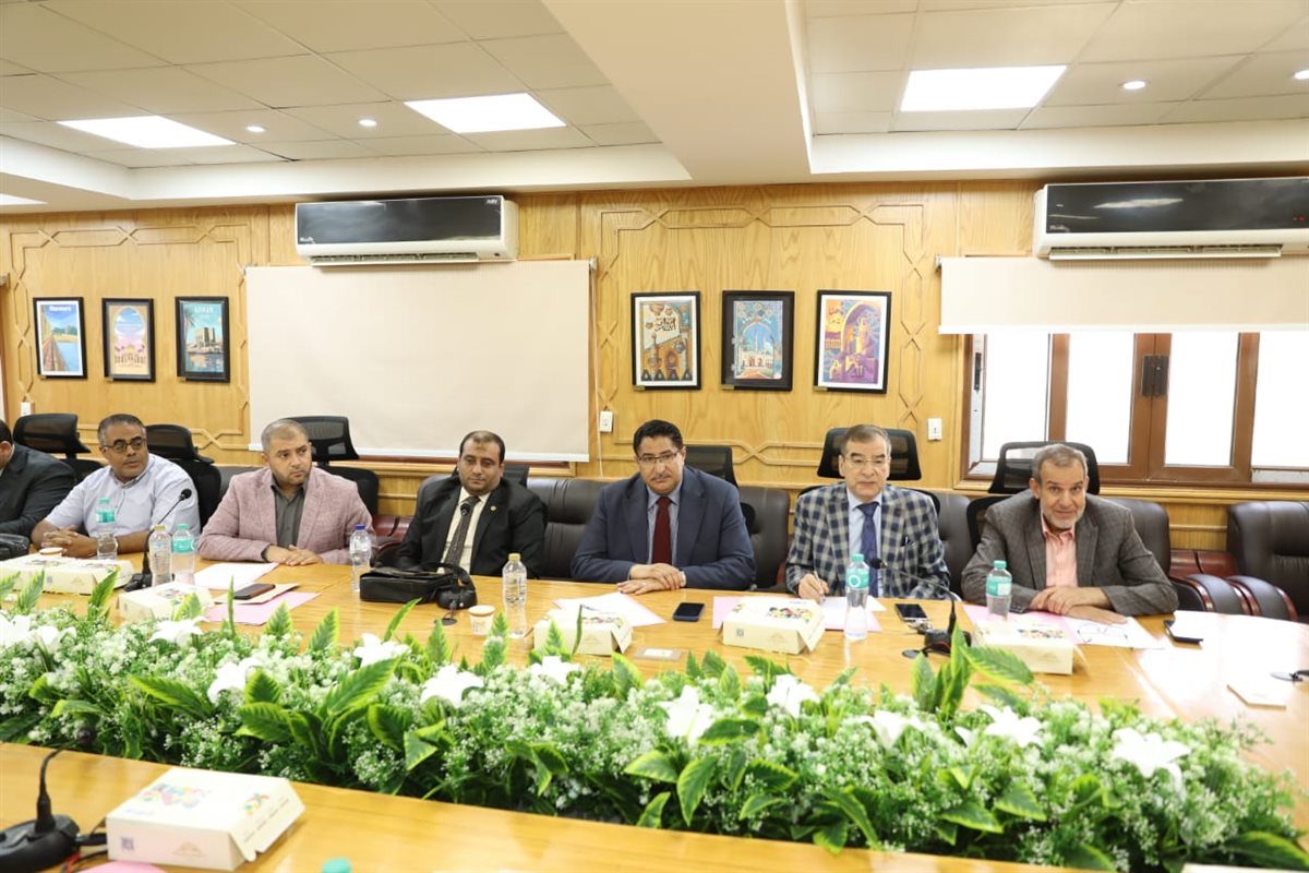 لجنة خدمة المجتمع وتنمية البيئة تناقش خطة العام الدراسي الجديد بجامعة الأزهر