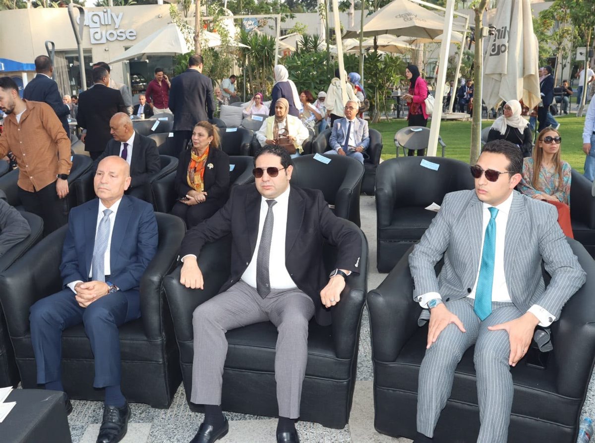 1000672645