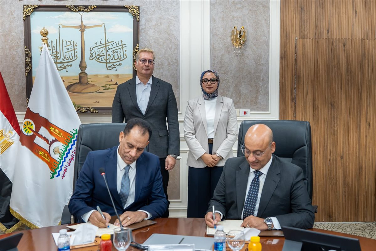 وزير البترول ومحافظ الوادي الجديد يشهدان إنشاء أول مدرسة تطبيقية للتعدين والفوسفات