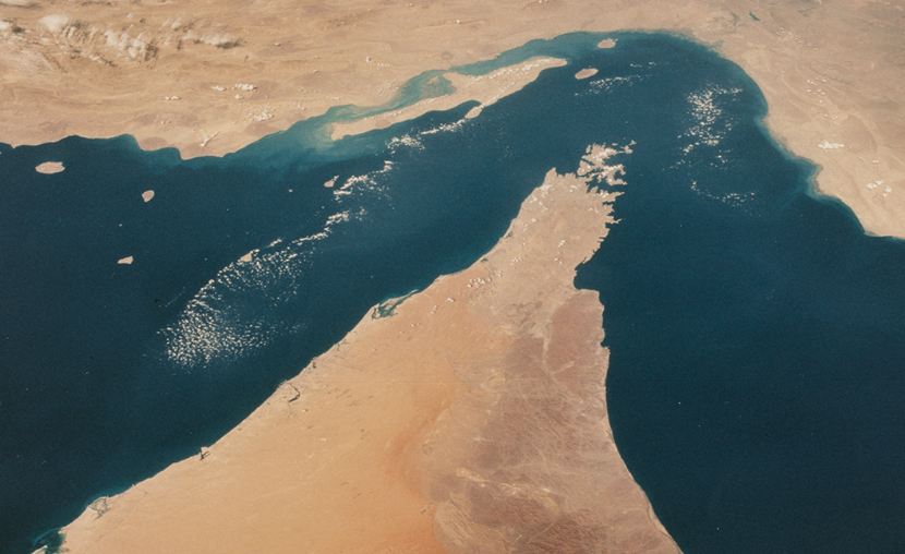 تباطؤ حركة الملاحة في مضيق هرمز وسط استمرار المخاوف الأمنية