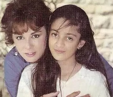 وفاة ياسمين سيف أبو النجا، ابنة الفنانة نجلاء فتحي