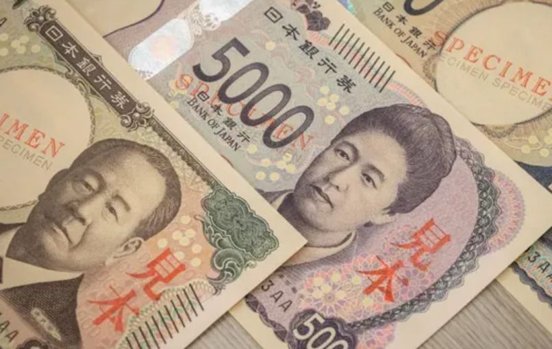الين يتجاوز 160 مقابل الدولار مجدداً وسط تصاعد رهانات رفع الفائدة ومخاوف تدخل اليابان