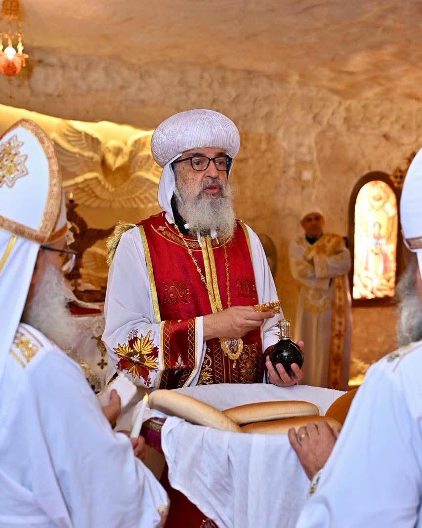 الأنبا مقار أسقف الشرقية ومدينة العاشر من رمضان