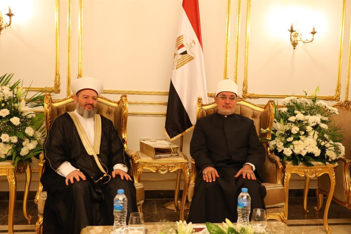 مفتي الجمهورية يبحث مع أمين «دار الفتوى في أستراليا» دعم الأقليات المسلمة