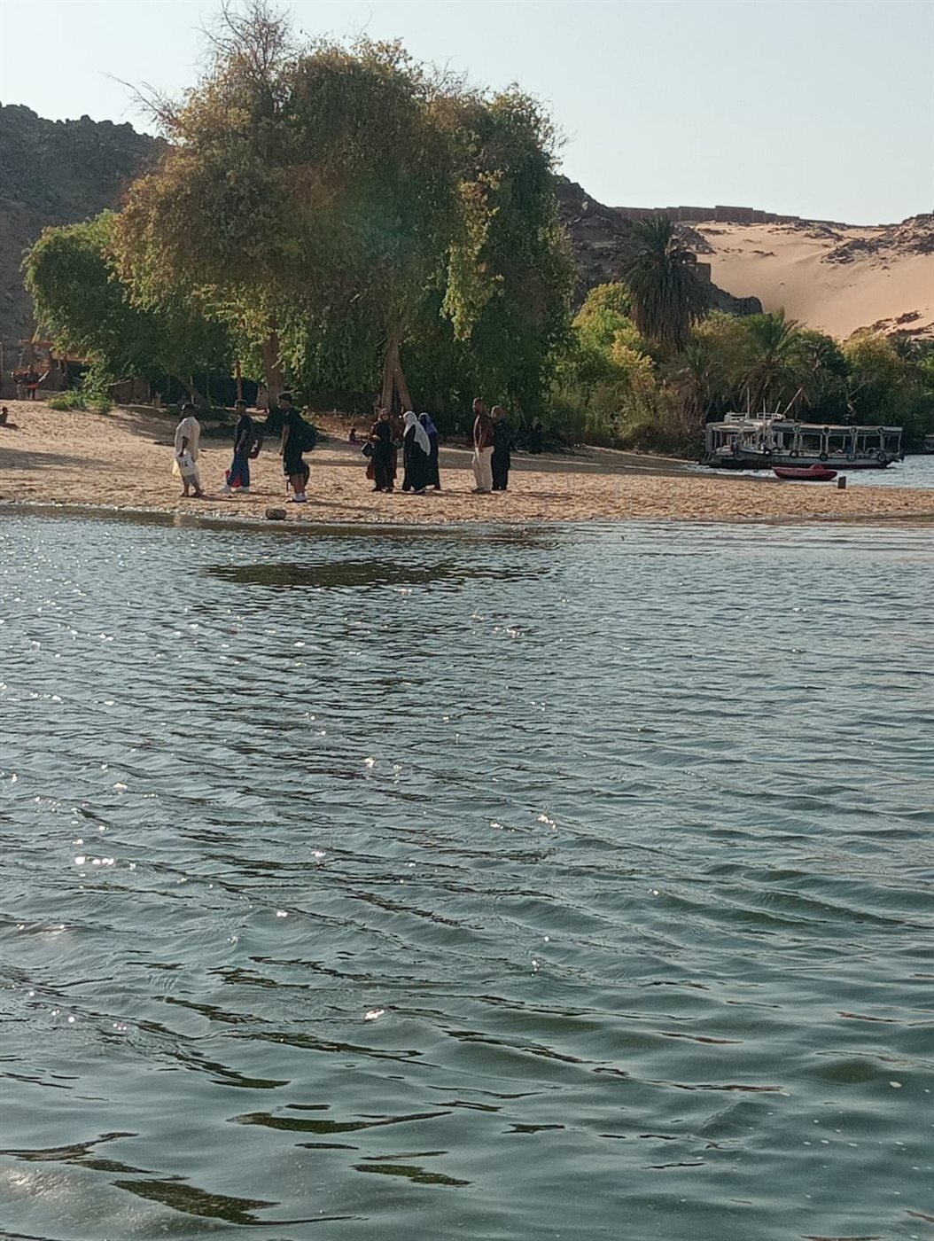 شاطىء جزيرة هيسا