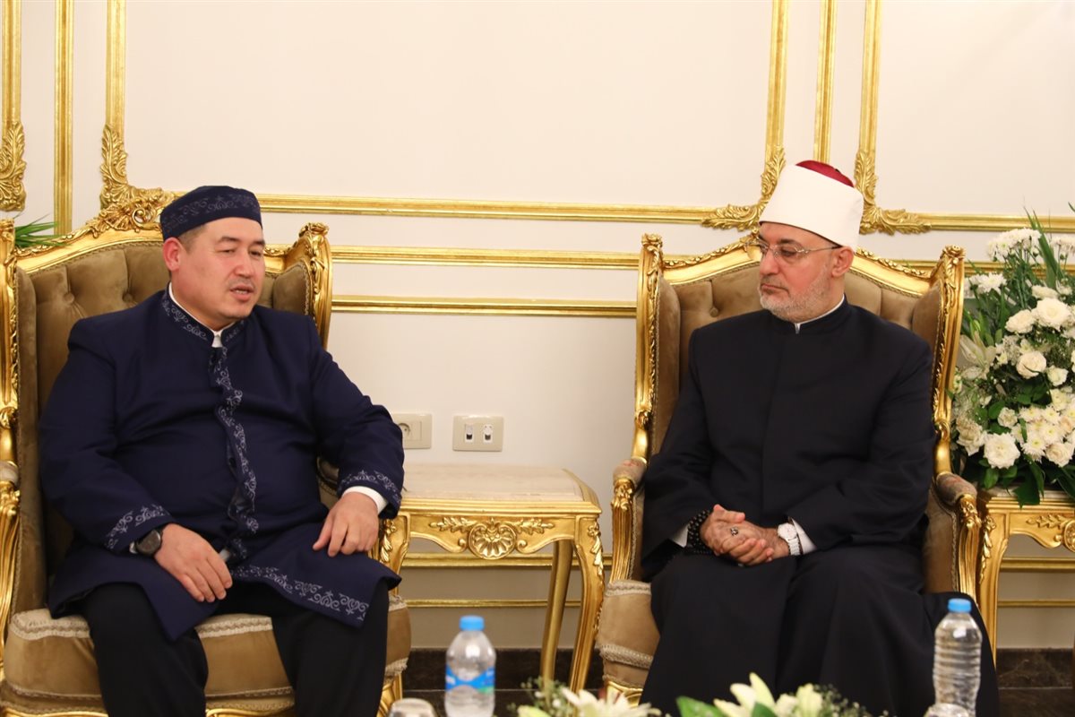 مفتي الجمهورية: توحيد الجهود بين المؤسسات الإفتائية يعزز قدرتها على مواجهة المستجدات