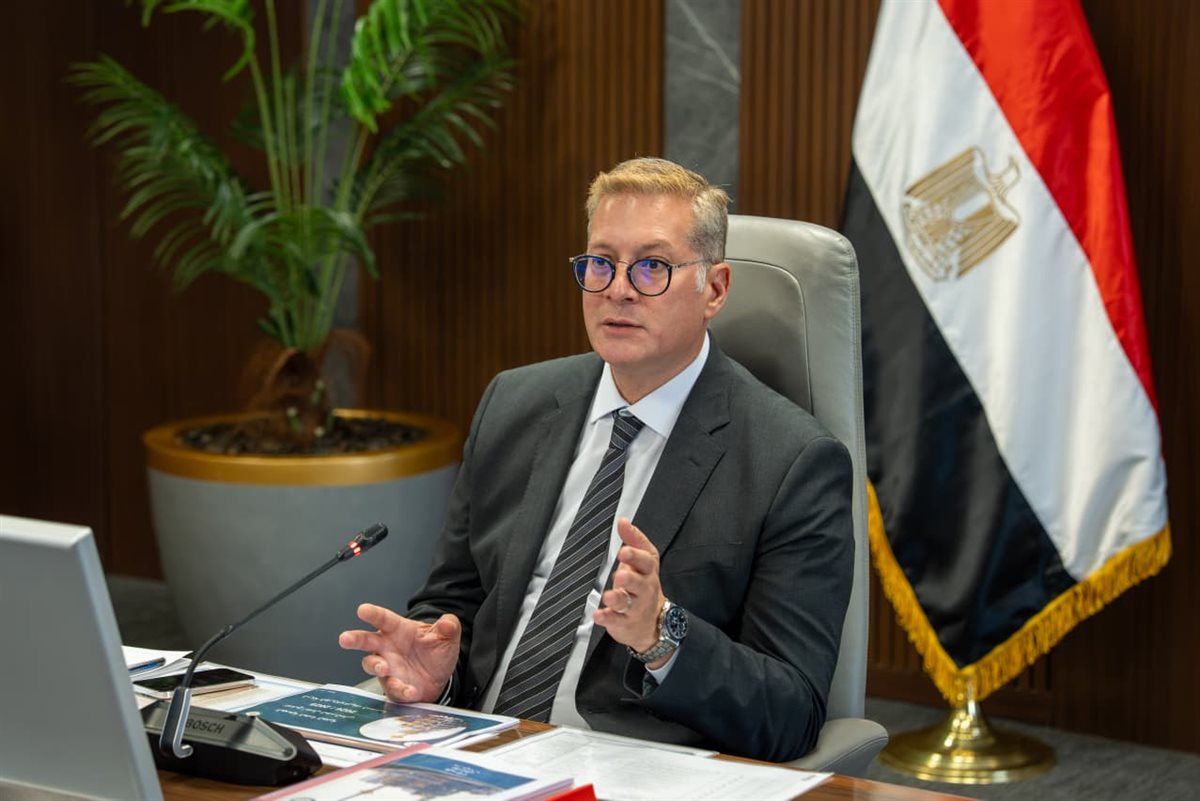 وزير البترول يعتمد نتائج أعمال شركة البتروكيماويات المصرية للعام المالي 2025/2026