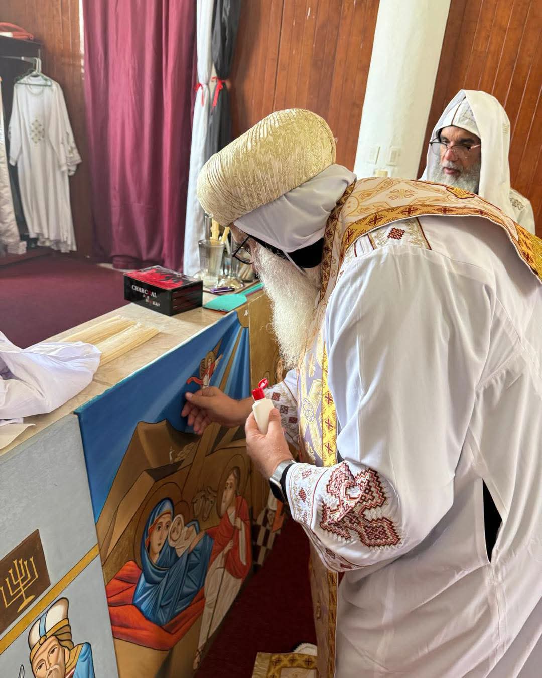 <strong>الأنبا أبراهام الأسقف العام بإيبارشية لوس أنجلوس</strong>