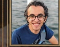 المرنم شادي فخري.